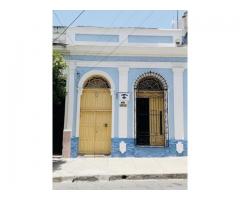 Se vende casa grande en centro histórico de Cienfuegos