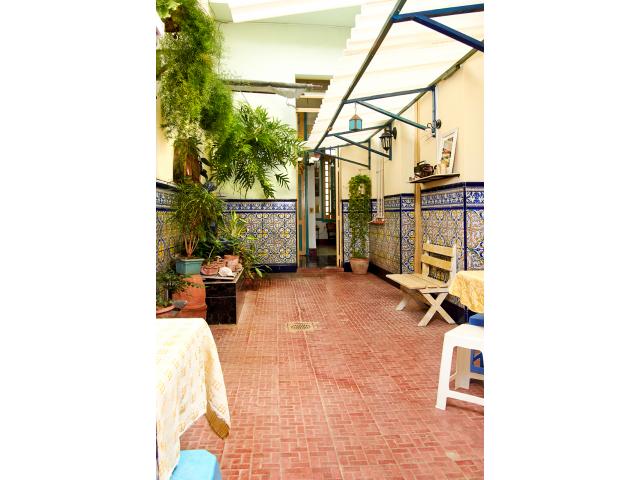 Se vende casa de 5/4 y 3 baños cent habana 78782460 Ana o Jorge