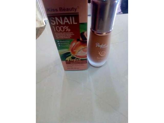 KISS BEAUTY SNAIL  SKIN  LIGHTENING  AND MOISTURIZING HERBAL CREAMS