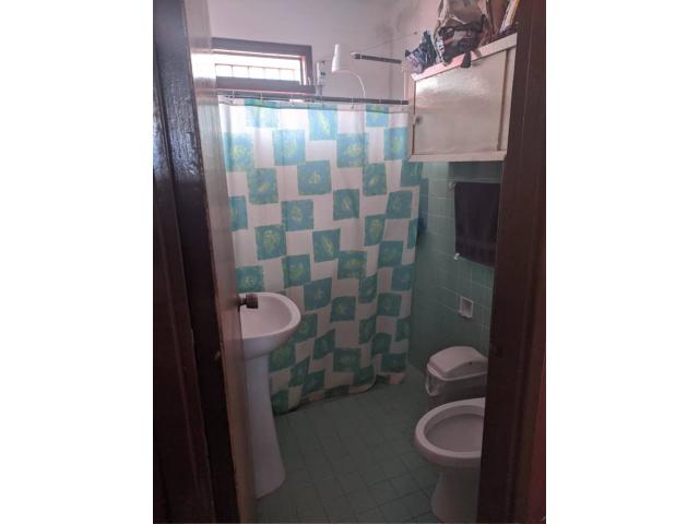 Casa-apartamento muy amplia en el Reparto Chibas, se valoran propuestas