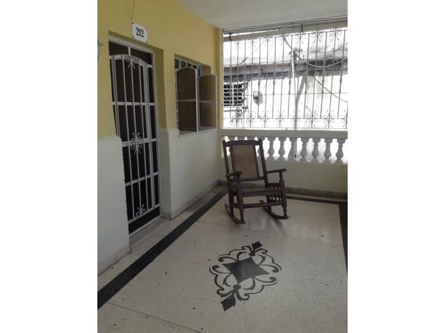 SE VENDE CASA A 3 CUADRAS DE 10 DE OCTUBRE Y ACOSTA OPORTUNIDAD ÚNICA!!!!!!!!!