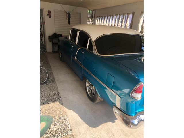 Chevrolet del 55 automático con un Mercedes 5 cilindro motor