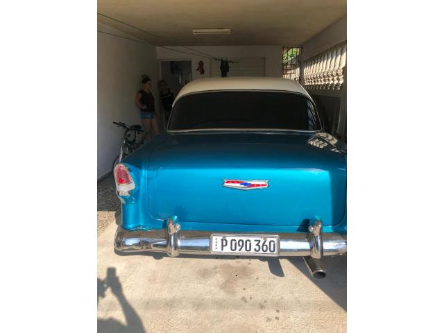 Chevrolet del 55 automático con un Mercedes 5 cilindro motor