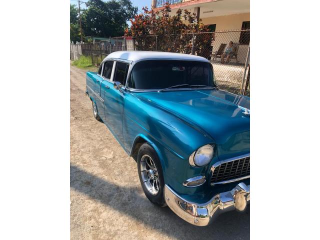 Chevrolet del 55 automático con un Mercedes 5 cilindro motor