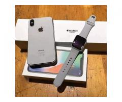 Apple IPhone X 256GB + Apple Watch