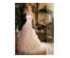 ALQUILER DE TRAJES DE NOVIAS Y NOVIOS MODERNOS D..