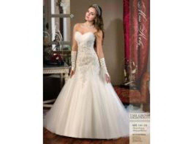 ALQUILER DE TRAJES DE NOVIAS Y NOVIOS MODERNOS D..