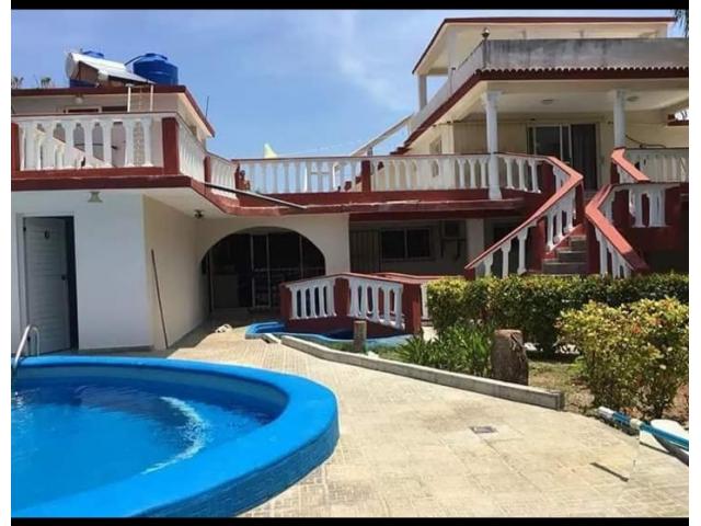 Se vende casa con piscina en Cojimar