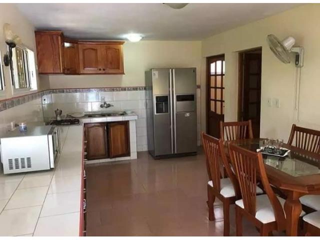 Se vende espectacular casa en Cojimar con Piscina