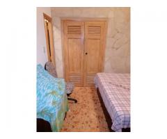 Vendo apto de 1/4 En el vedado plaza 2 piso no tiene balcón a la calle