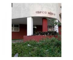 Vendo o permuto apartamento capitalista de 2 habitaciones y 2 baños en el vedado habana