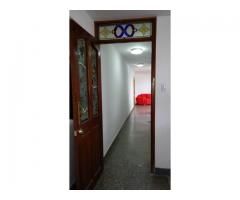 Vendo apto de 2 hab y 2 baños o lo permuto con dinero arriba