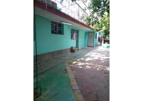 Se vende o se Permuta casa de 5 Cuartos +4 Baños ( Leer Bien