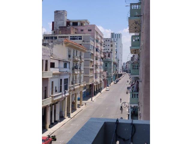 Esquina Dubil,Galiano,AptoCptlst 2doPiso.63 m2,5Balcones,Patio